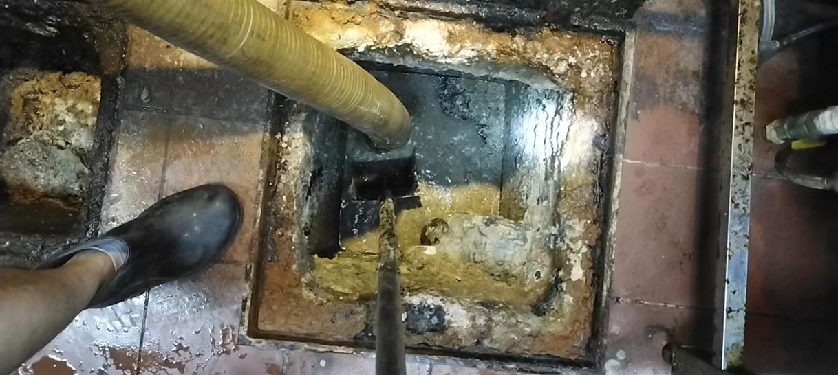 安达污水池清理一般都有毒气，怎么预防中毒呢？